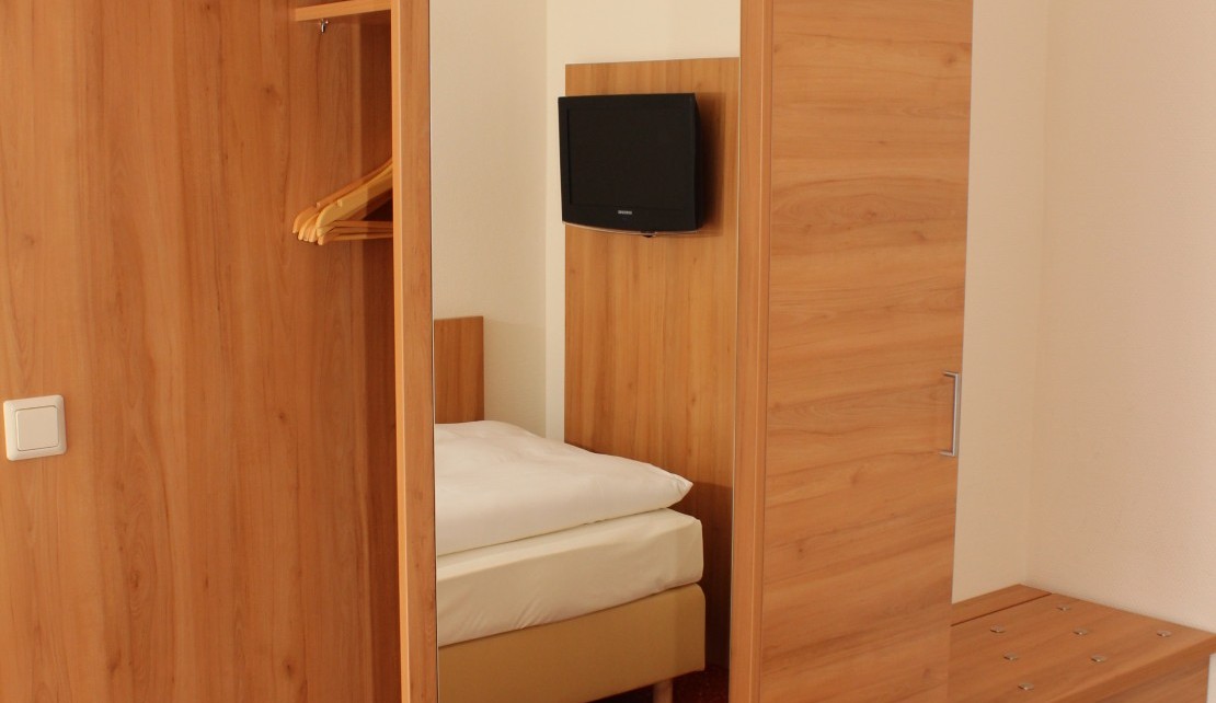 Schrank Comfort Einzelzimmer