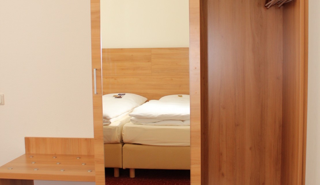 Schrank im Doppelzimmer