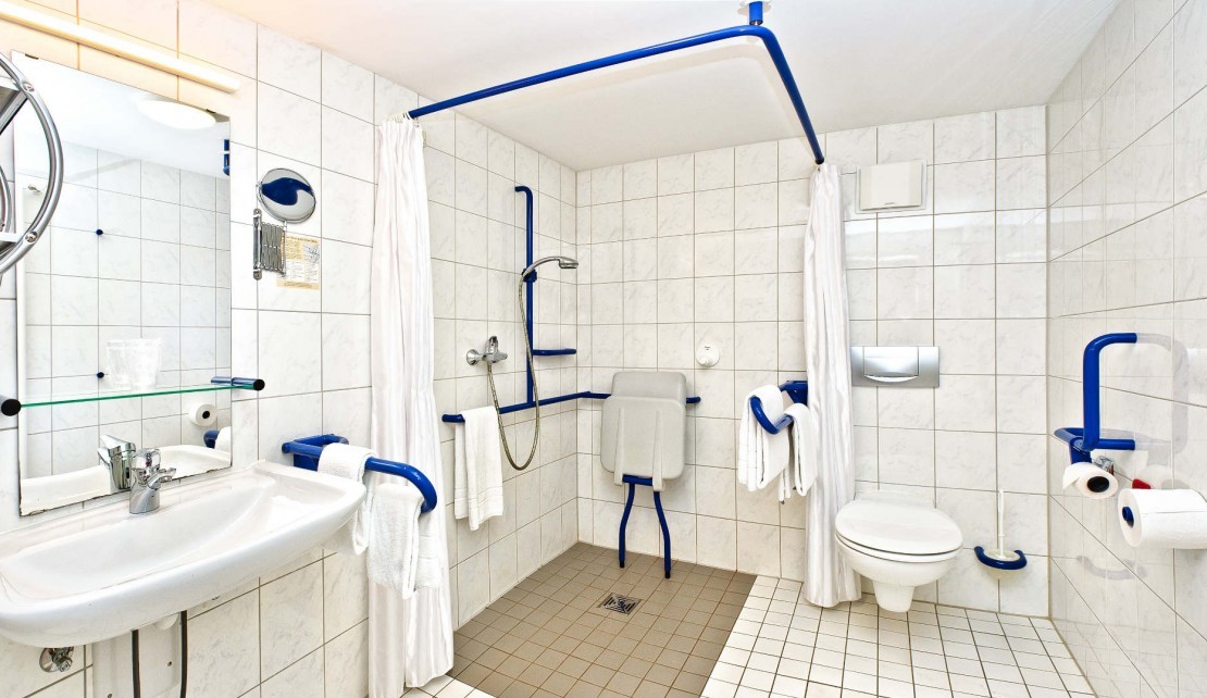 Badezimmer rollstuhlgerecht
